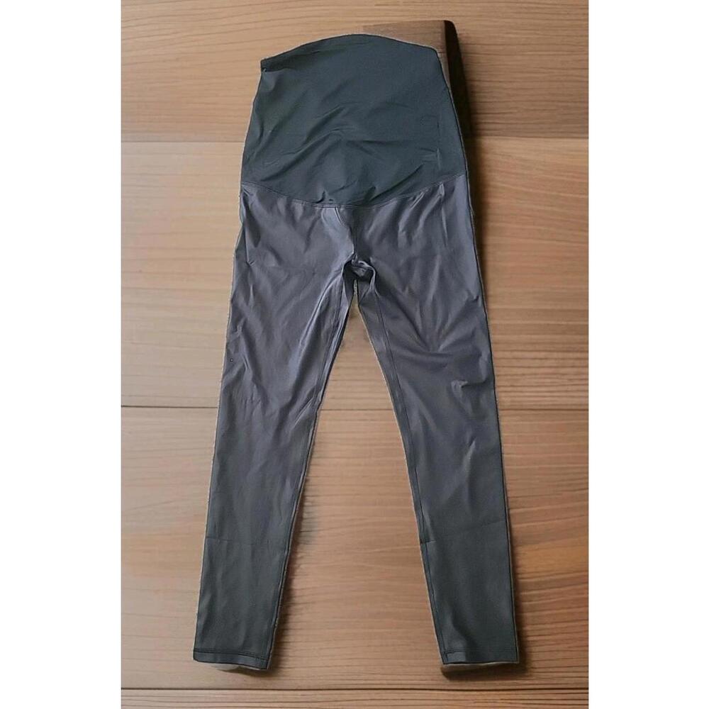 NWT -Isabel Maternity Active High Gloss Leggings size M - Crossover Panel/Black